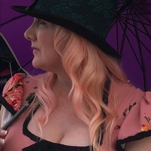 Meet your Posher, Gina